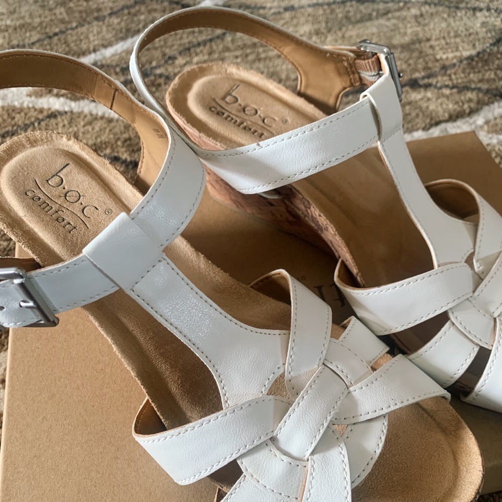 b•o•c white cork wedges